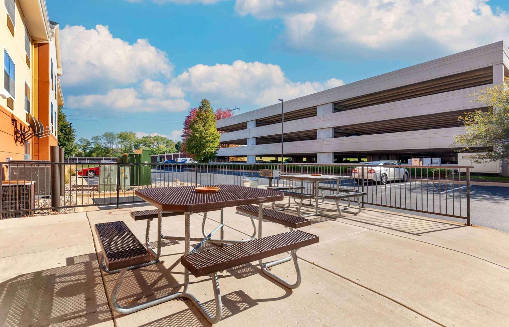 Extended Stay America Suites - Madison - Junction Court Middleton Zewnętrze zdjęcie